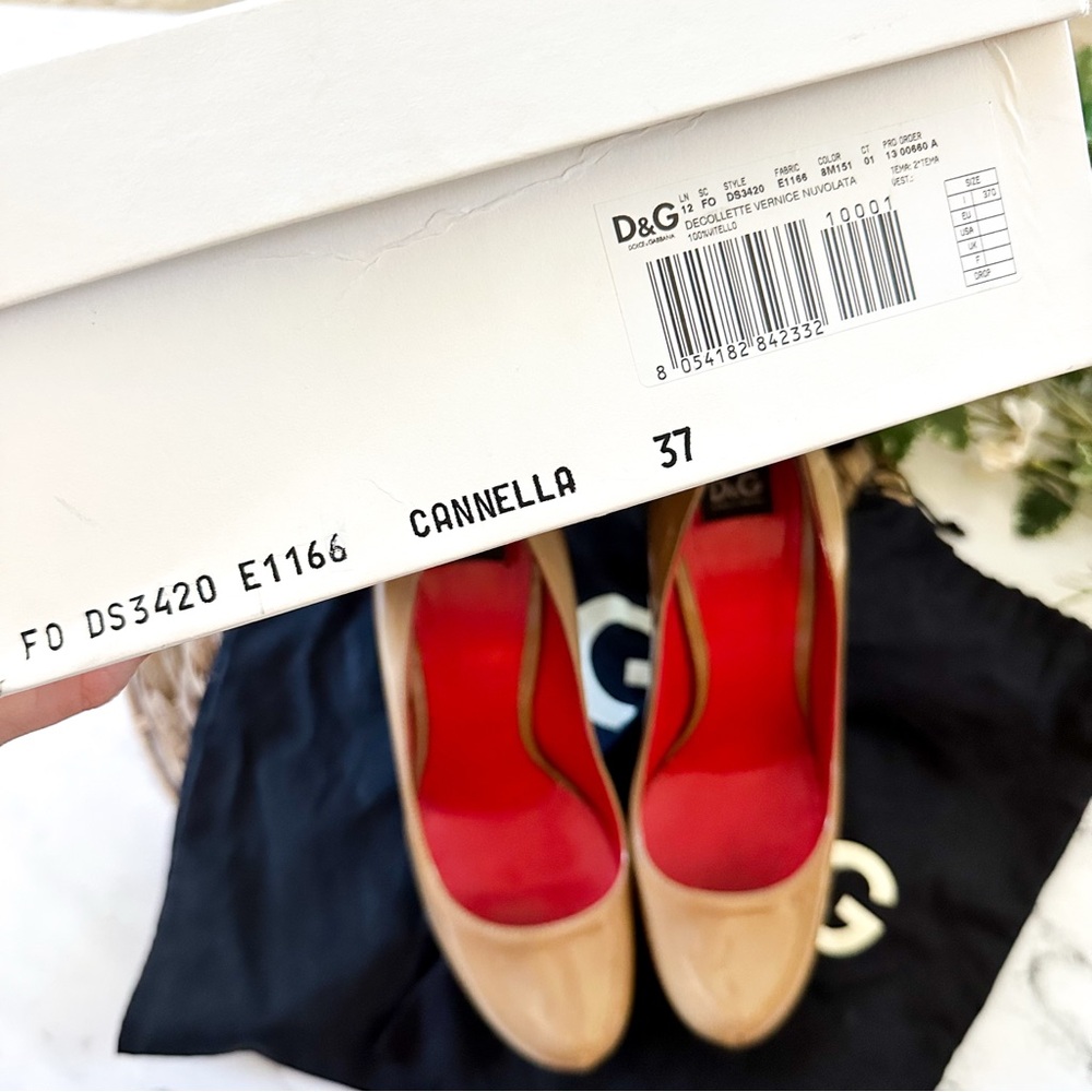 Dolce & Gabbana Womens Nude Patent Platform Pumps - Picture 13 of 15